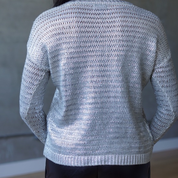 Silver coated Knit Blooger Sweater NWOT - Picture 6 of 8